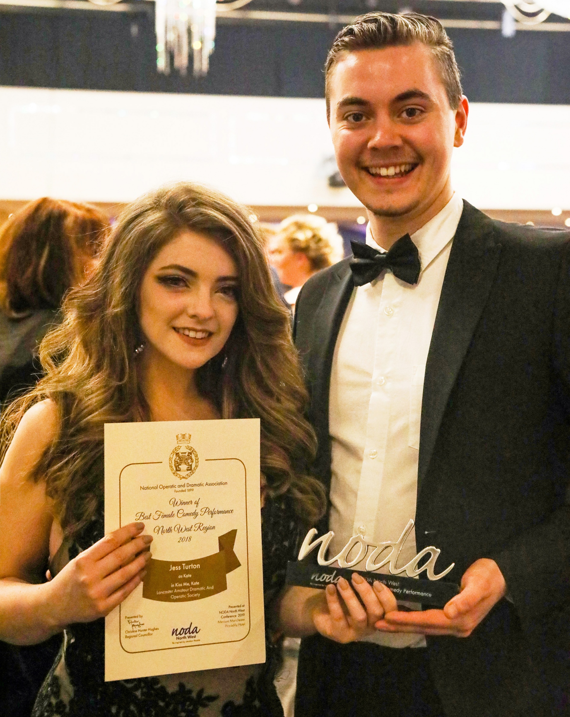 Jess Turton (with Josh Utting) and her award for Best Female Comedy Performance in the 2018 LADOS production of 'Kiss Me, Kate'